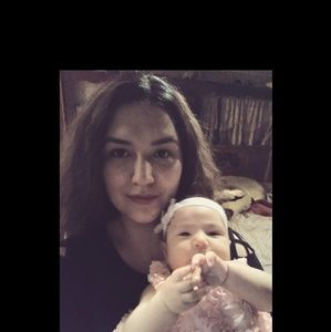 Meet your Posher, Raquel